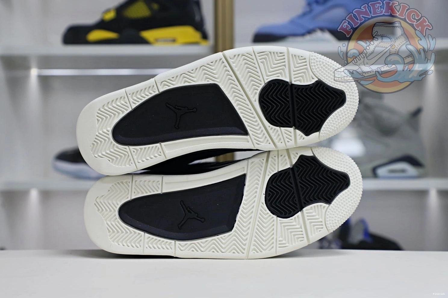 Air Jordan Jordan ponyhair retro black 4 1220